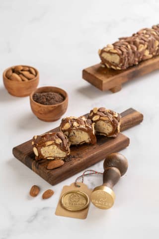 رول حلقوم باللوز وعجينة اللوز 500Gr