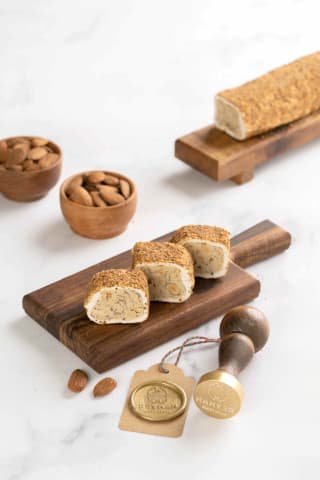حلقوم لوز محشي عجينة لوز 500Gr