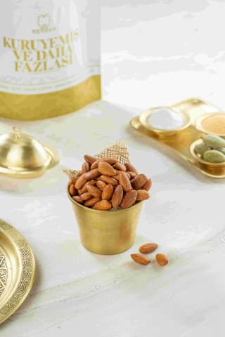 لوز مدخن 1 kg
